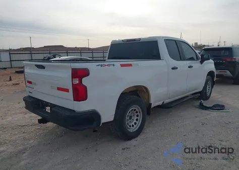 2021 Chevrolet Silverado 1500 4Wd Standard Bed Wt z USA, uszkodzony, nr VIN 1GCRYAEF2MZ216520